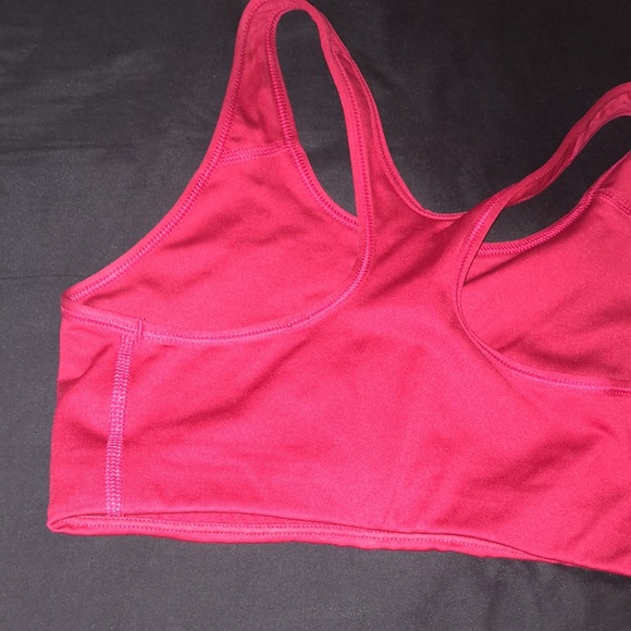 nike sports bra - Picture 3 of 3